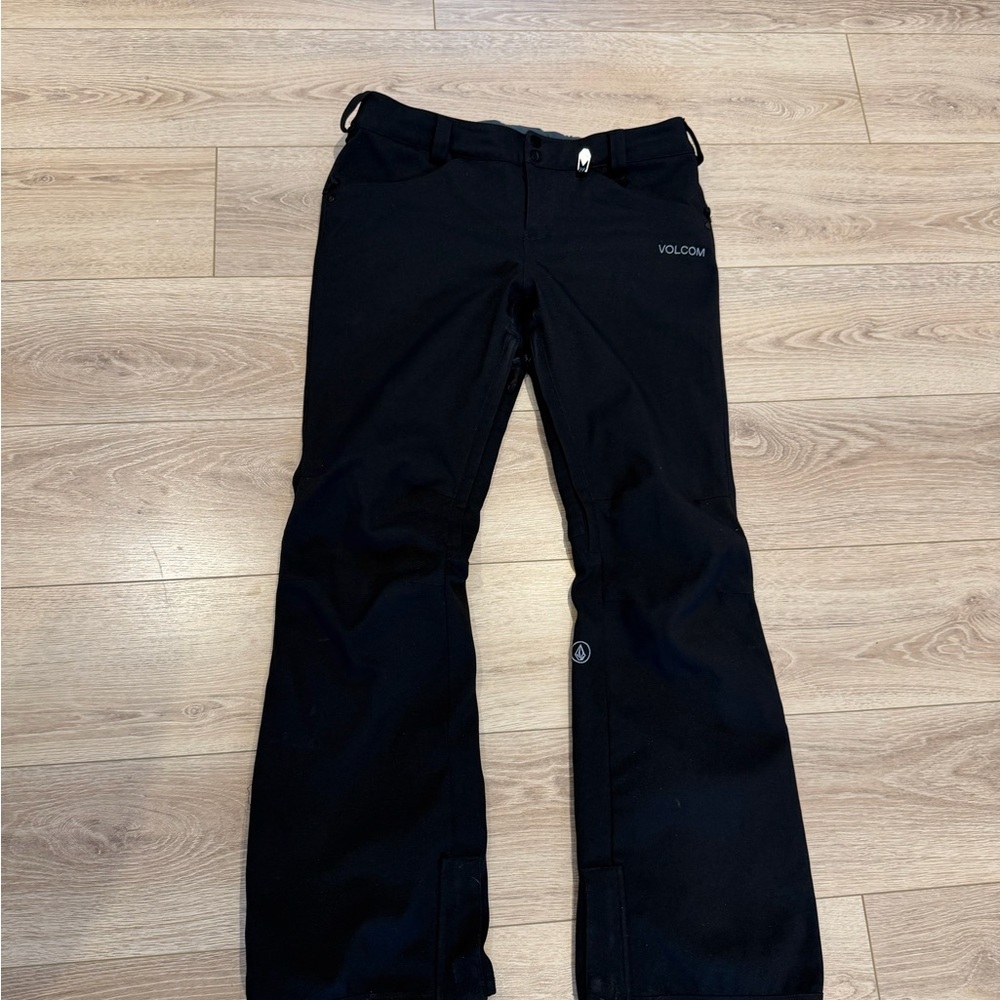 Volcom Slim Stretch Ski/ Snowboard pants ✨